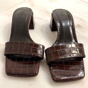 By Far Courtney Croc Slides, Size 8